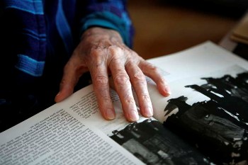 Dementia sufferers â€˜at risk of poor careâ€™